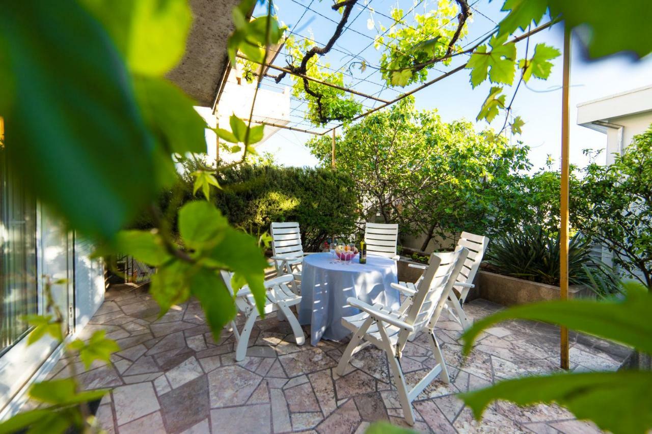 Apartment Bella Baska Voda Luaran gambar