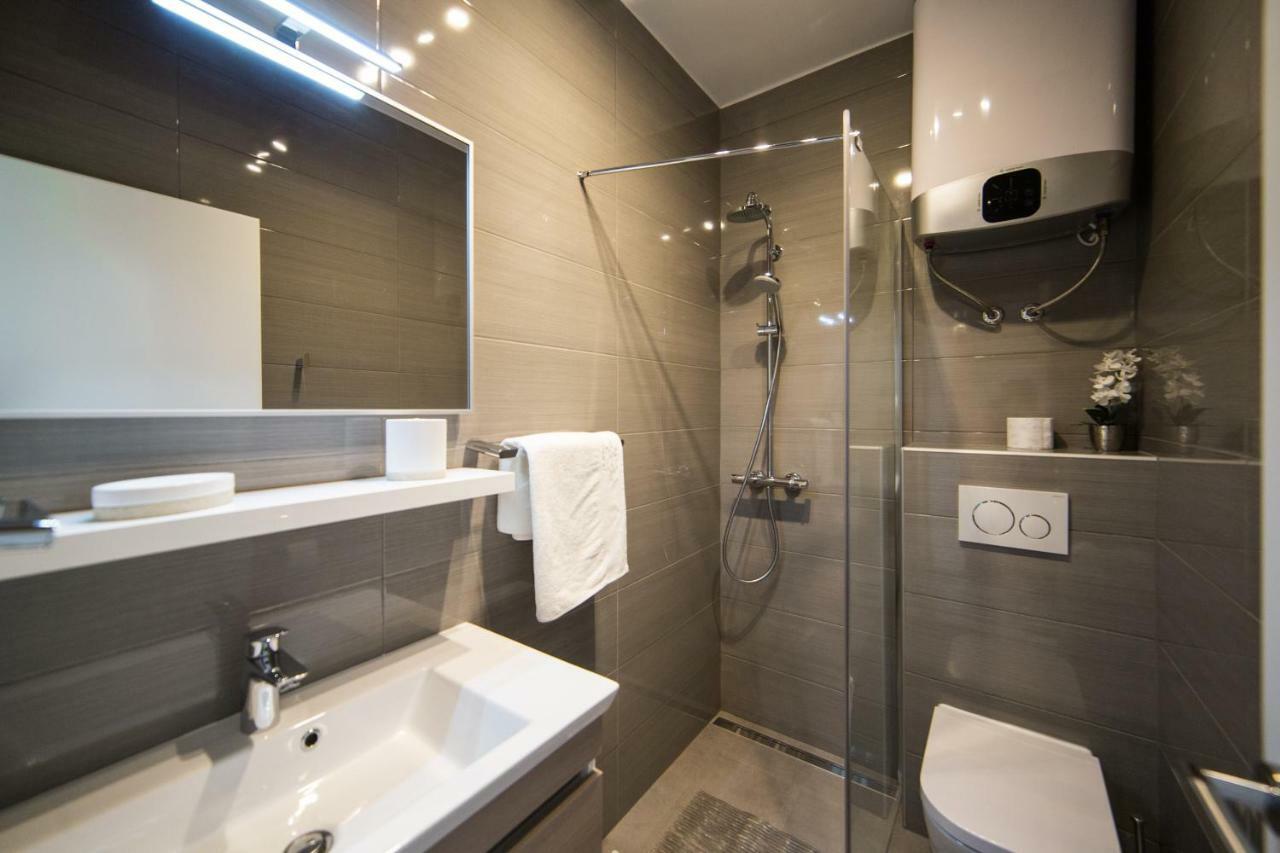 Apartment Bella Baska Voda Luaran gambar